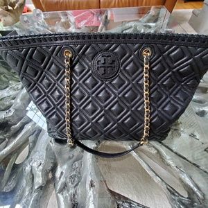 Tory Burch - Marion Small East West Quilted Tote